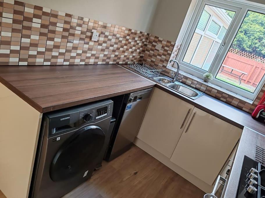 Modern Living In Hull Villa Kingston upon Hull Exteriör bild